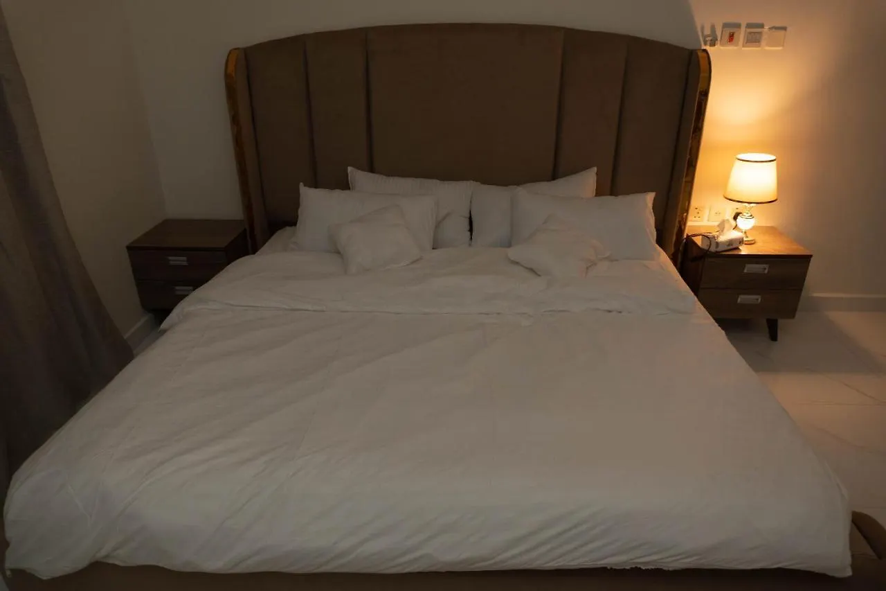 Apartment شقة أنيقة غرفة و صالة بمدخل جانبي خاص